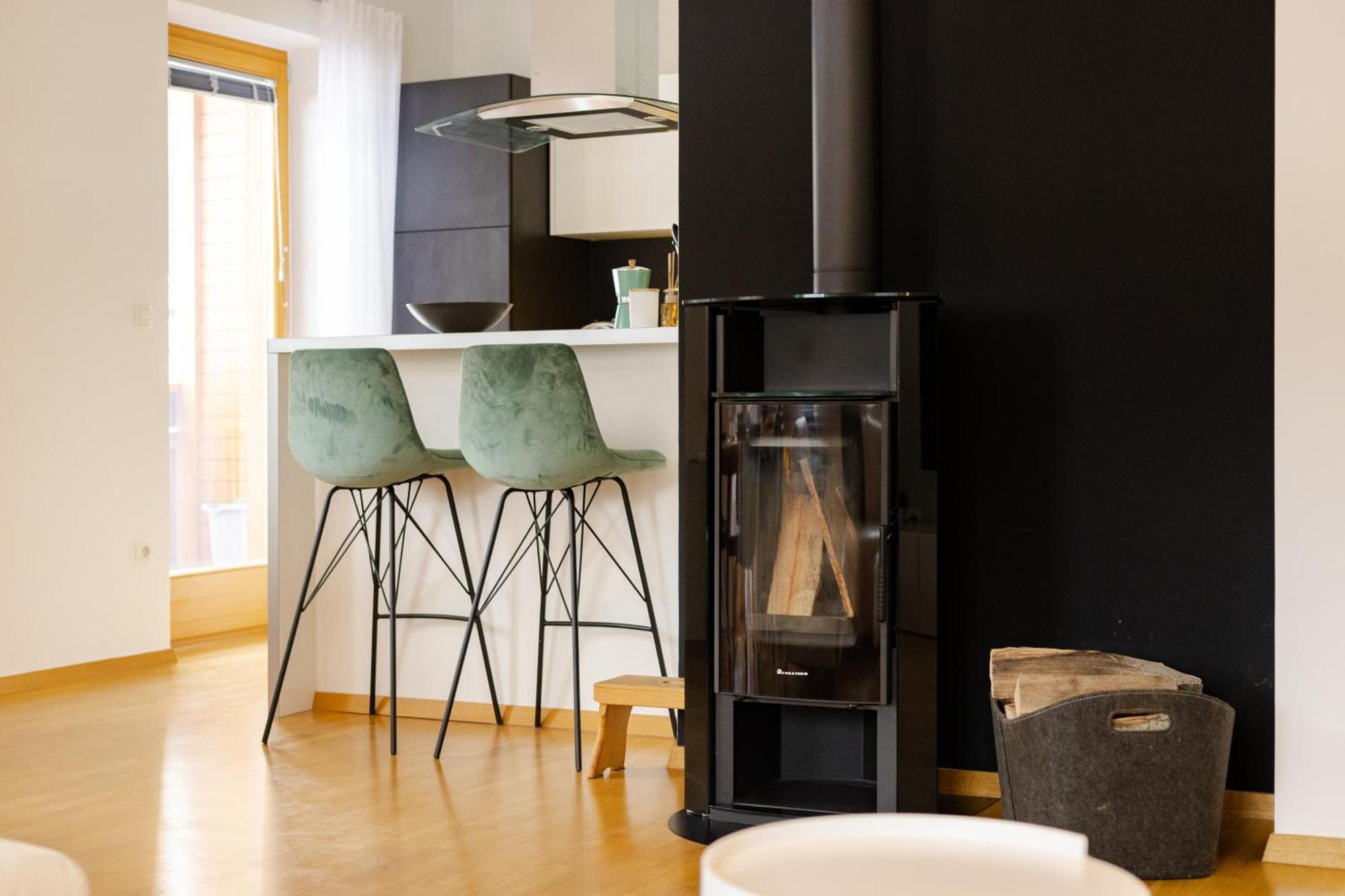 Waterfall Apartment - Cozy Mountain Retreat Kranjska Gora Bagian luar foto