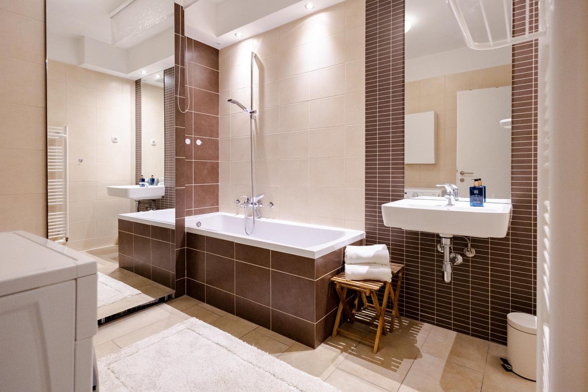 Waterfall Apartment - Cozy Mountain Retreat Kranjska Gora Bagian luar foto